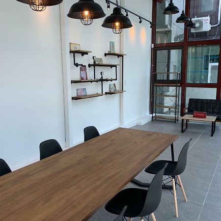 Dd House Apartment Тайнан Екстериор снимка